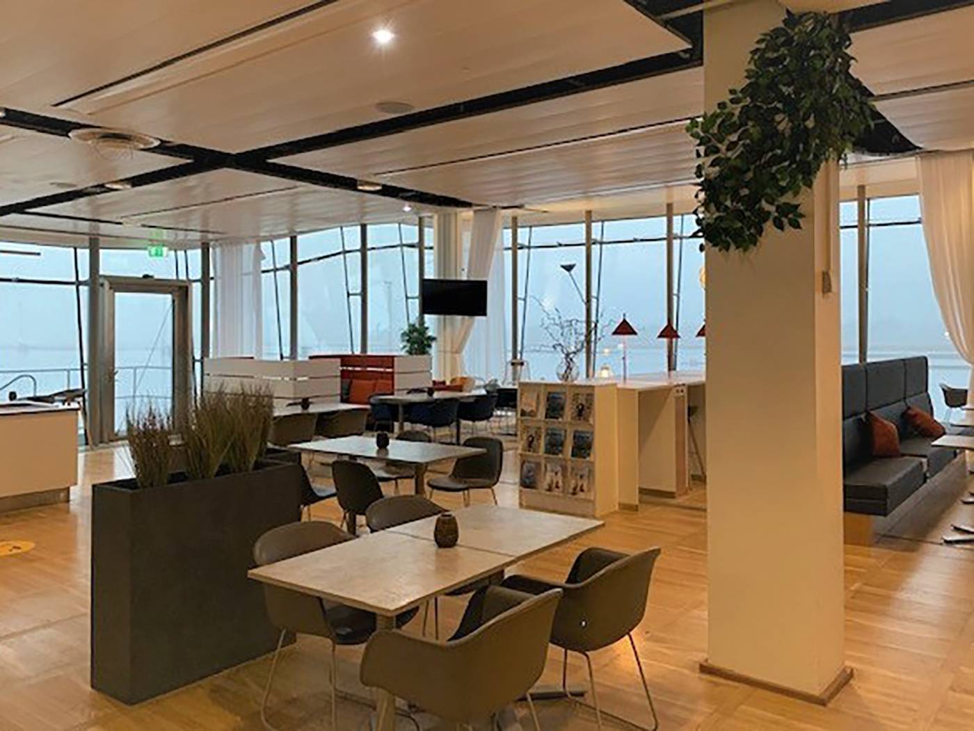 The Lounge