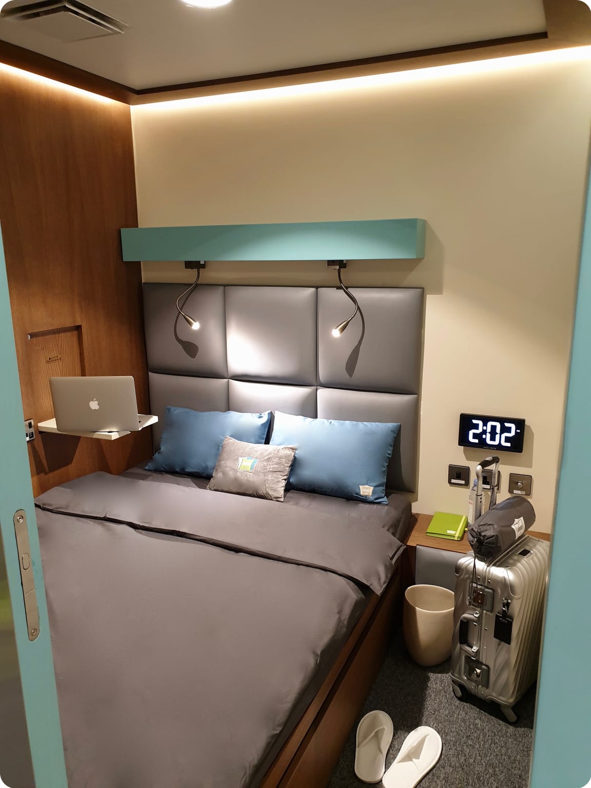 Double Cabin