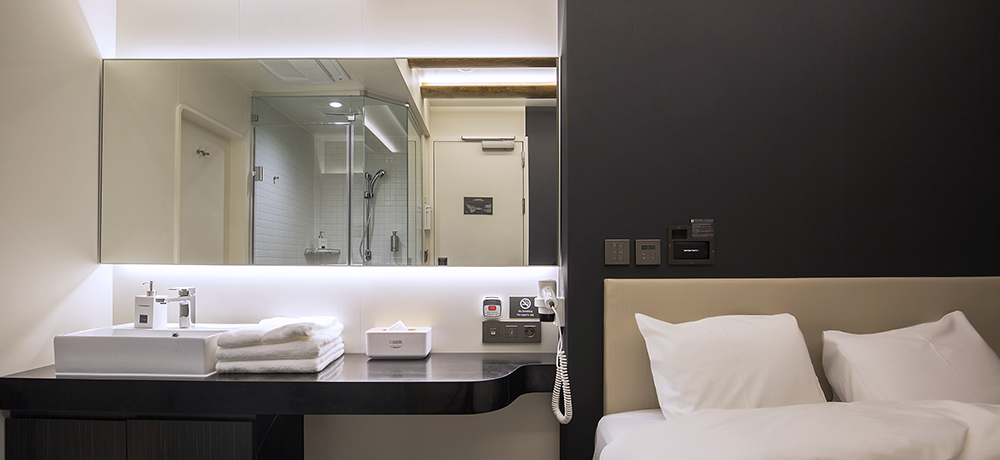 Capsule Hotel -  Double & Shower - 13 hours photo